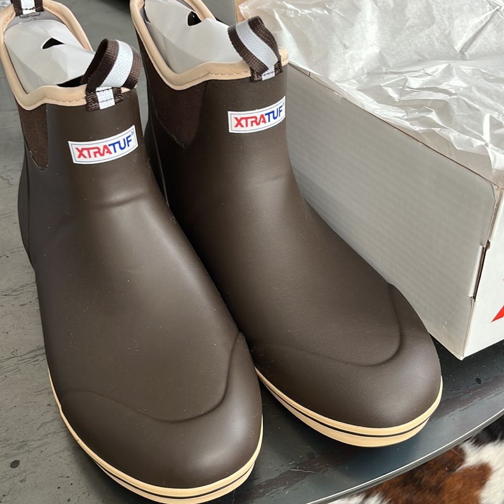 Mens rainboots